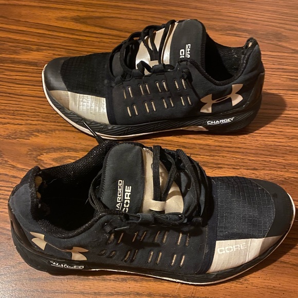 Under Armour Charged Men’s 10 Running Shoes Sneakers - Picture 1 of 5